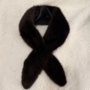 H&M Faux Fur Mini Scarf